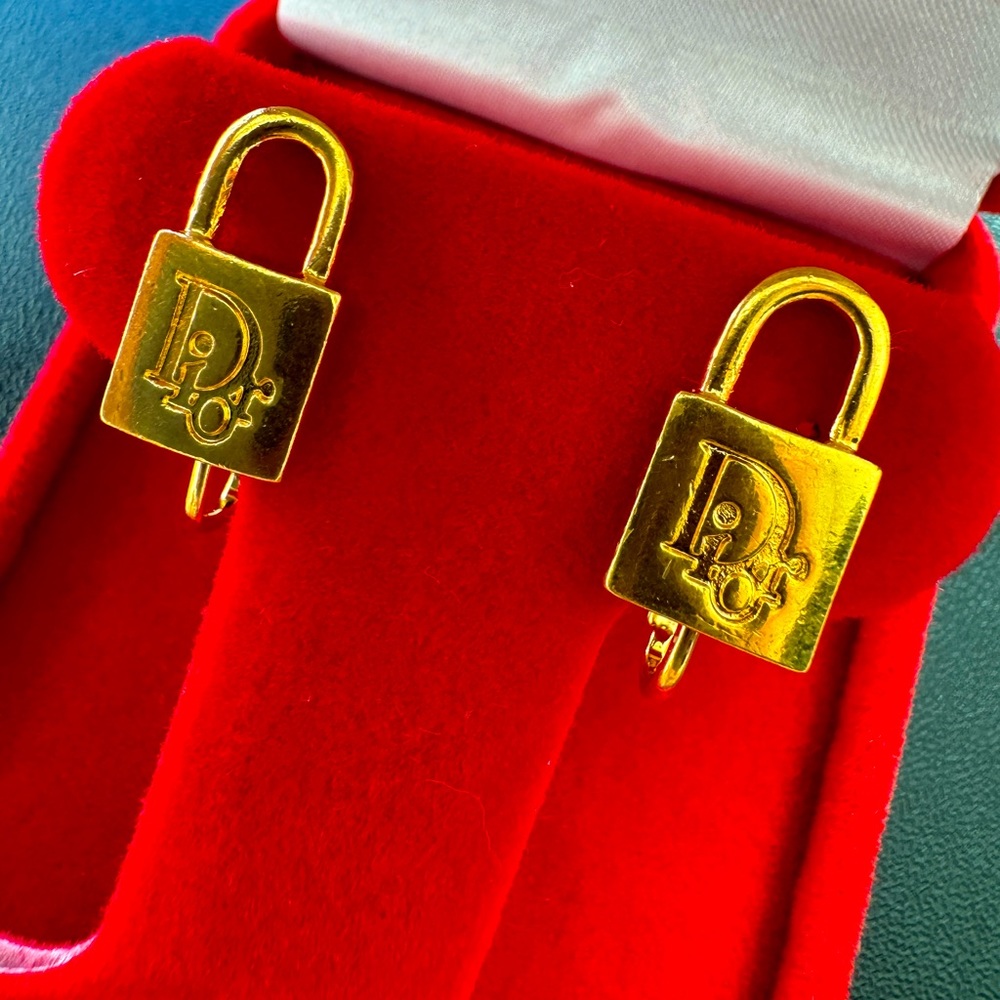 LOT 226 24K gold plated Dior vintage lockers clip on earrings with screw backs